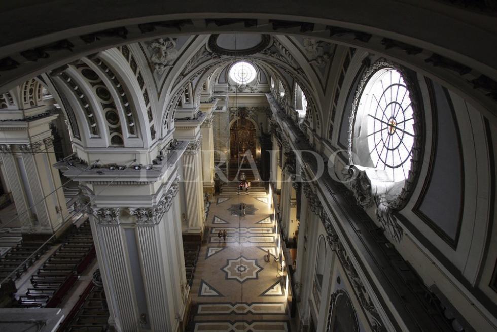 Detalles de la cúpula una vez finalizados los trabajos de restauración, en marzo de 2007
