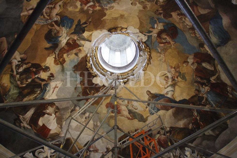 Detalles de la cúpula una vez finalizados los trabajos de restauración, en marzo de 2007