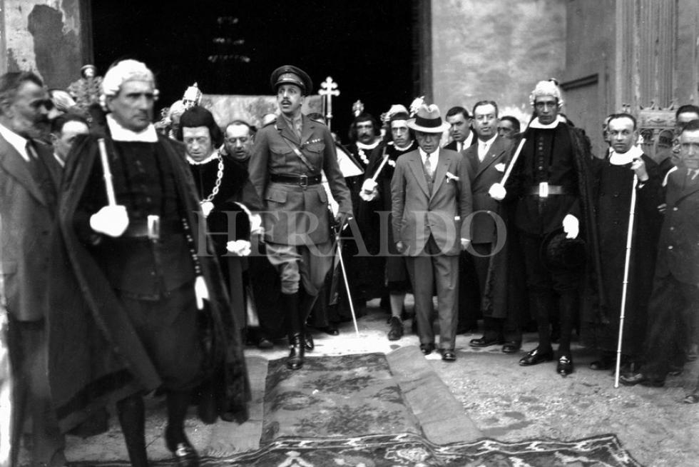 El rey Alfonso XIII en el Pilar en 1930. Un año después partió al exilio y ya no regresó a España