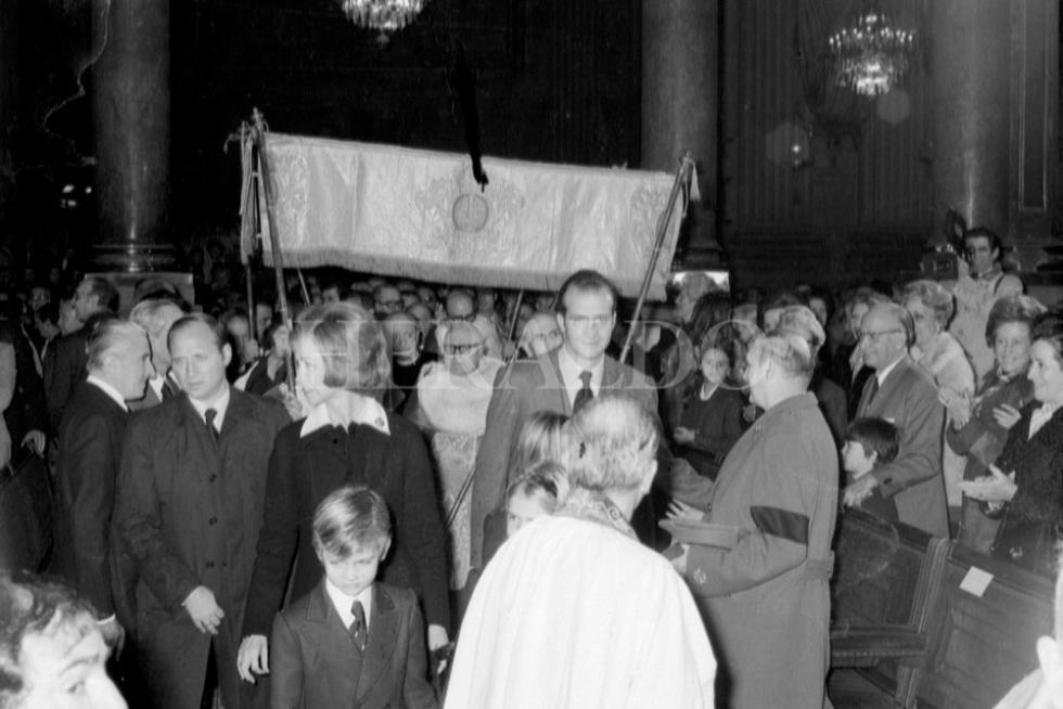 Primera visita de la Familia Real a Zaragoza tras la proclamación de Juan Carlos I como rey de España. Visita realizada el 14 de diciembre de 1975
