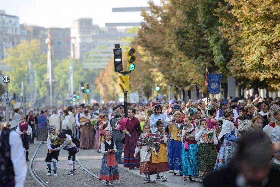 Ofrenda a la Virgen del Pilar de 2015