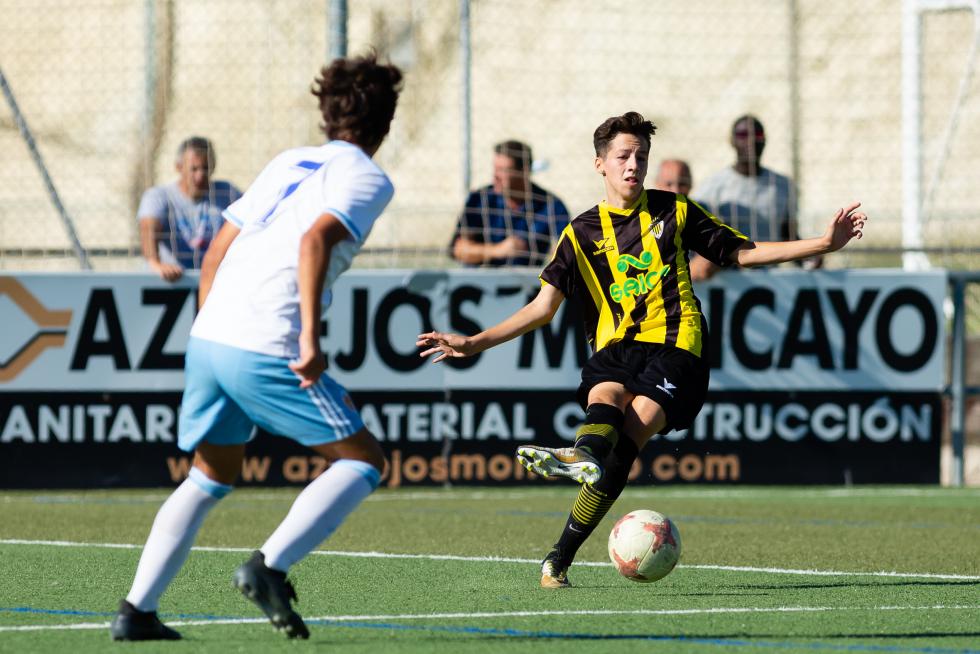 Fútbol. LNJ- Real Zaragoza vs. Balsas.
