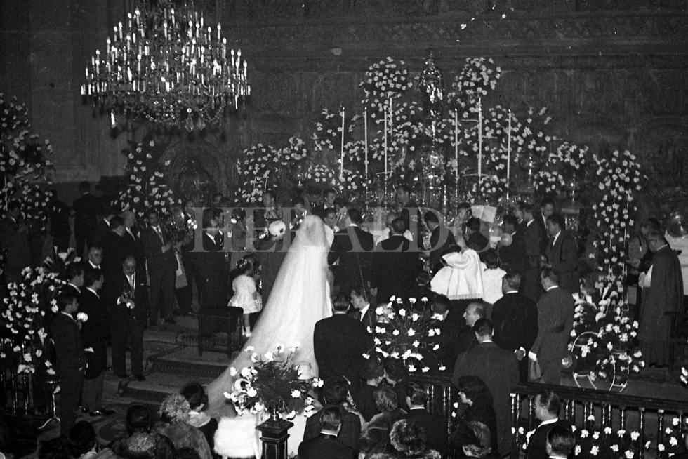 El 23 de febrero de 1961 la actriz Carmen Sevilla contraía matrimonio con el compositor Augusto Algueró en la basílica del Pilar de Zaragoza