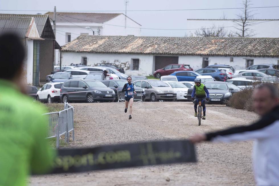 Atletismo. Carrera La Cartuja, La Alfranca.