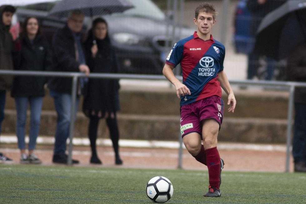 Fútbol. LN Juvenil- Marianistas vs. Huesca.