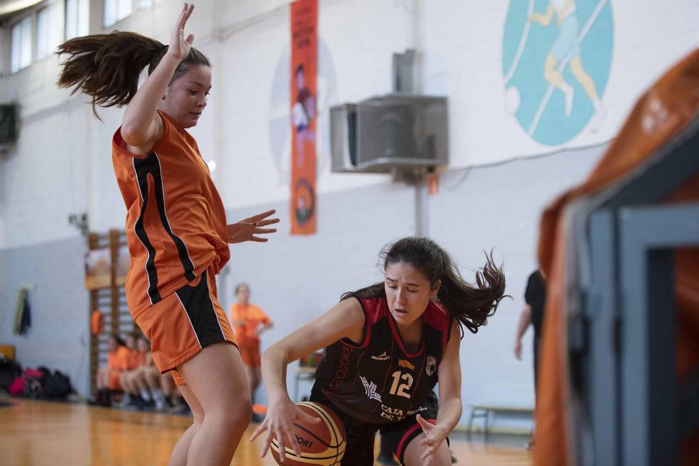 Baloncesto. Junior Femenina- Doctor Azúa vs. Caja Rural de Teruel.