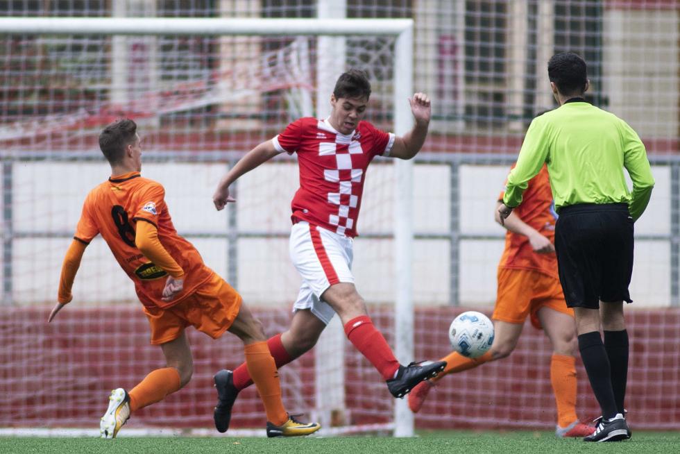 Fútbol. LN Juvenil- Hernán Cortés vs. Juventud.