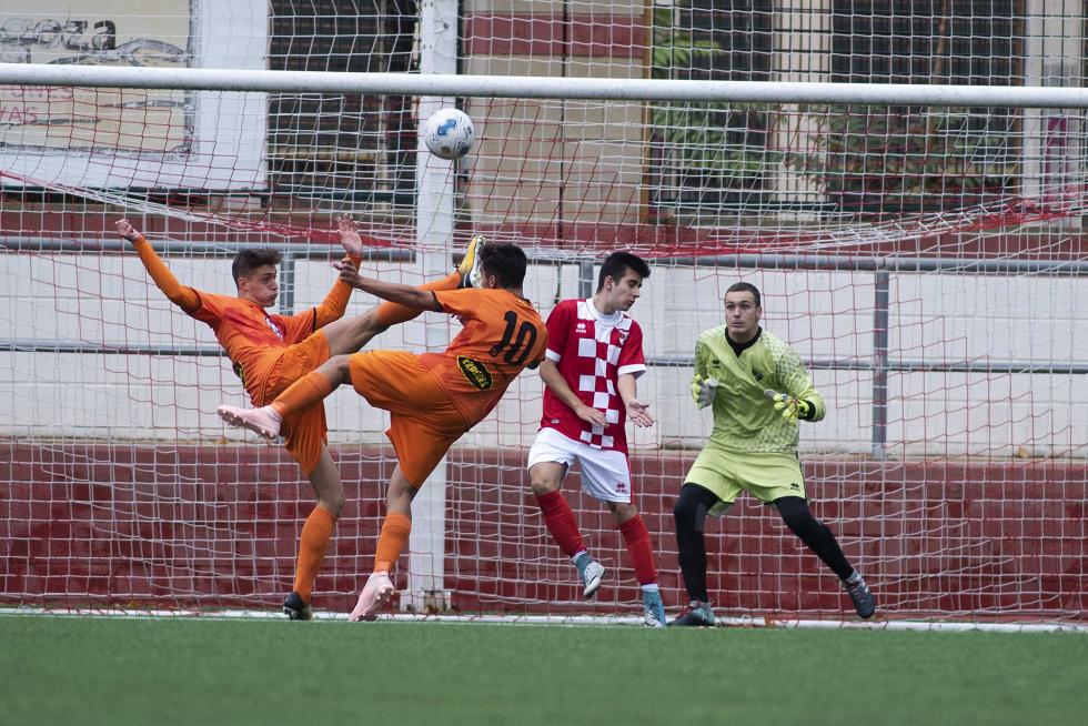 Fútbol. LN Juvenil- Hernán Cortés vs. Juventud.