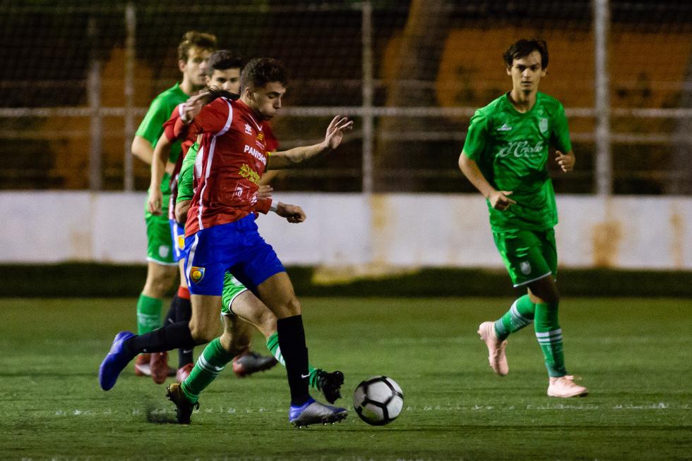 Partido de fútbol. LN Juvenil- Stadium vs. Montecarlo.