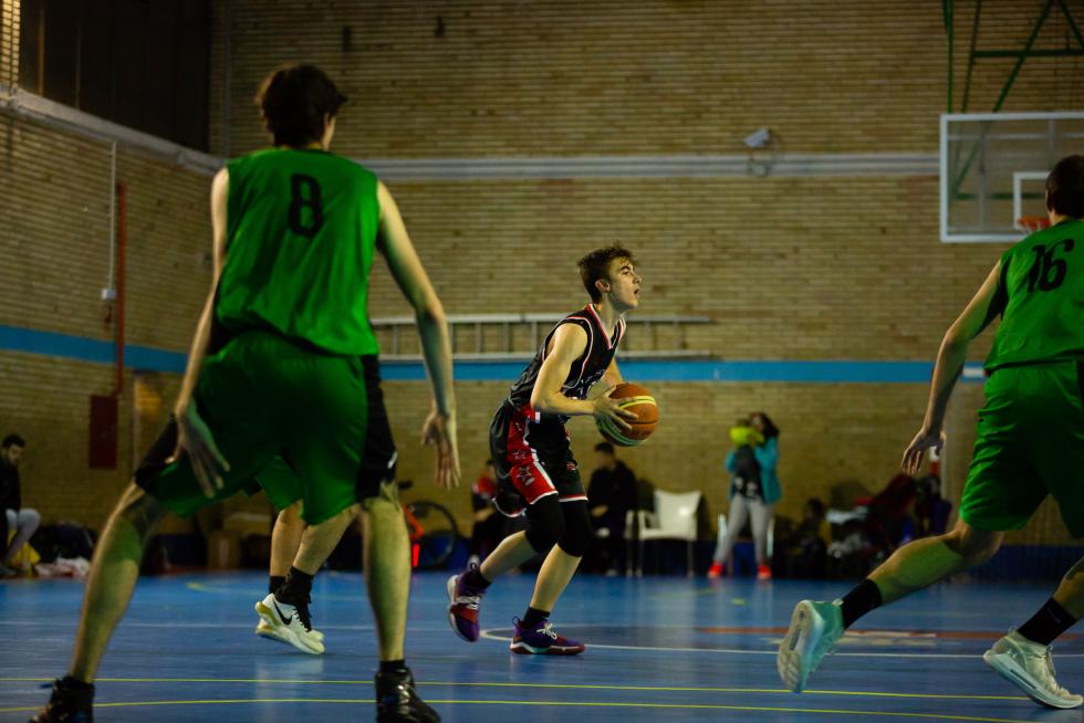 Baloncesto Old School vs CB Juventud Osca Primera Nacional. Masculino