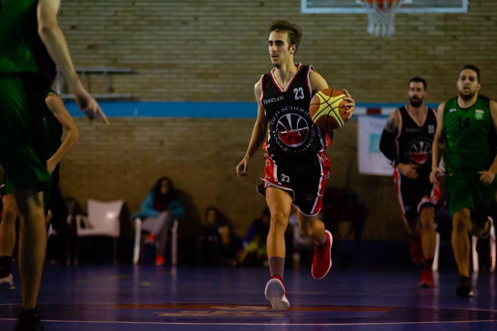 Baloncesto Old School vs CB Juventud Osca Primera Nacional. Masculino