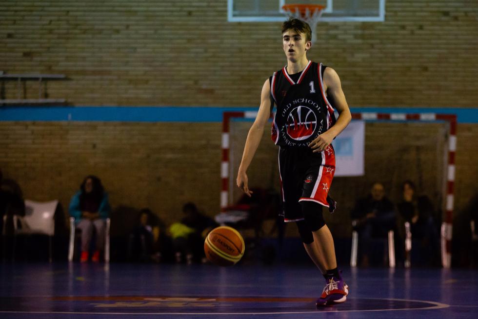 Baloncesto Old School vs CB Juventud Osca Primera Nacional. Masculino