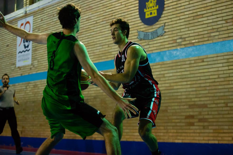 Baloncesto Old School vs CB Juventud Osca Primera Nacional. Masculino