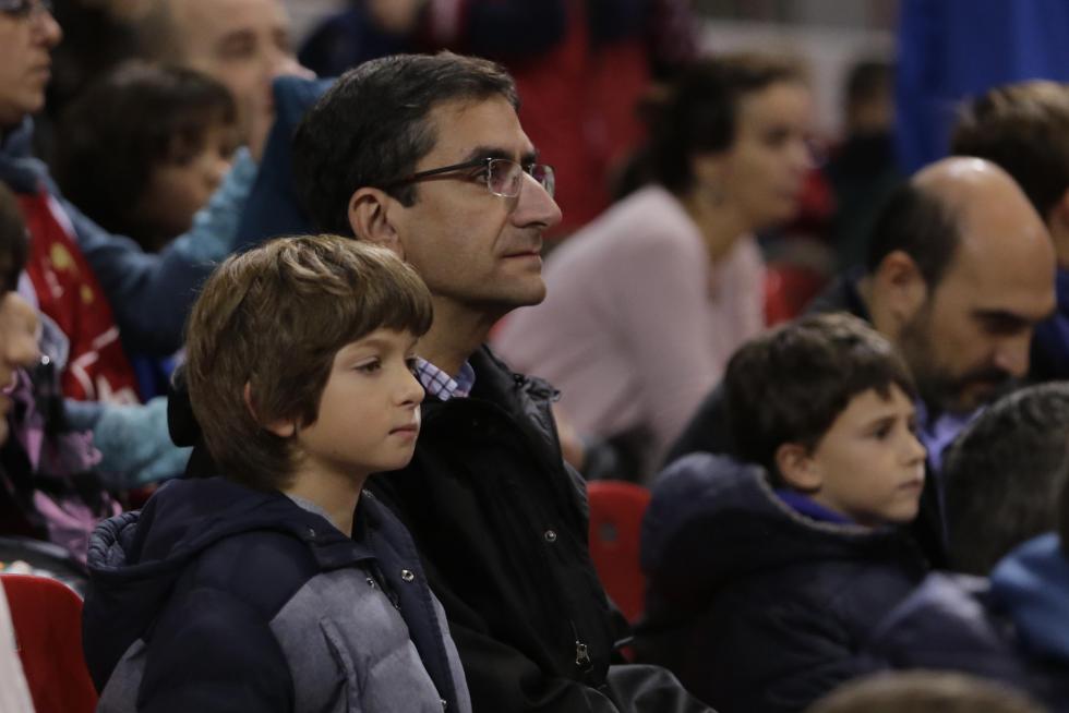 El Tecnyconta se rodea de los aficionados más jóvenes