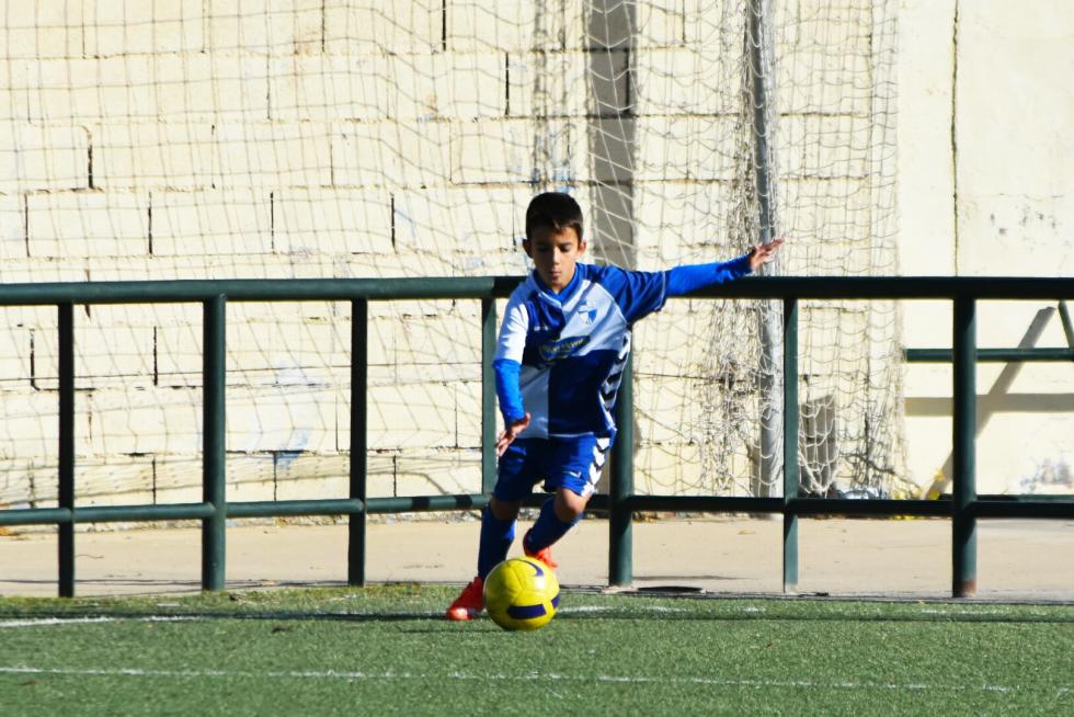 Fútbol. Benjamín Preferente- Ebro vs. San Gregorio.