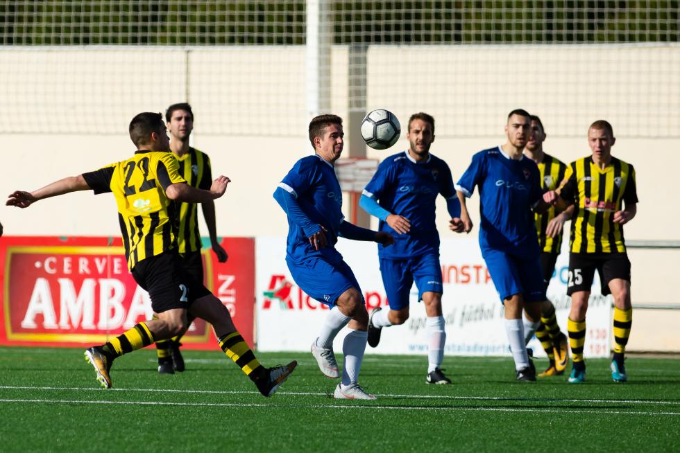 Fútbol. Regional Preferente- Valdefierro vs. Valderrobres