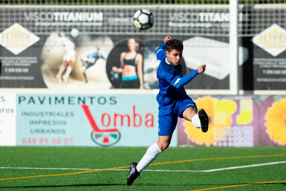 Fútbol. Regional Preferente- Valdefierro vs. Valderrobres