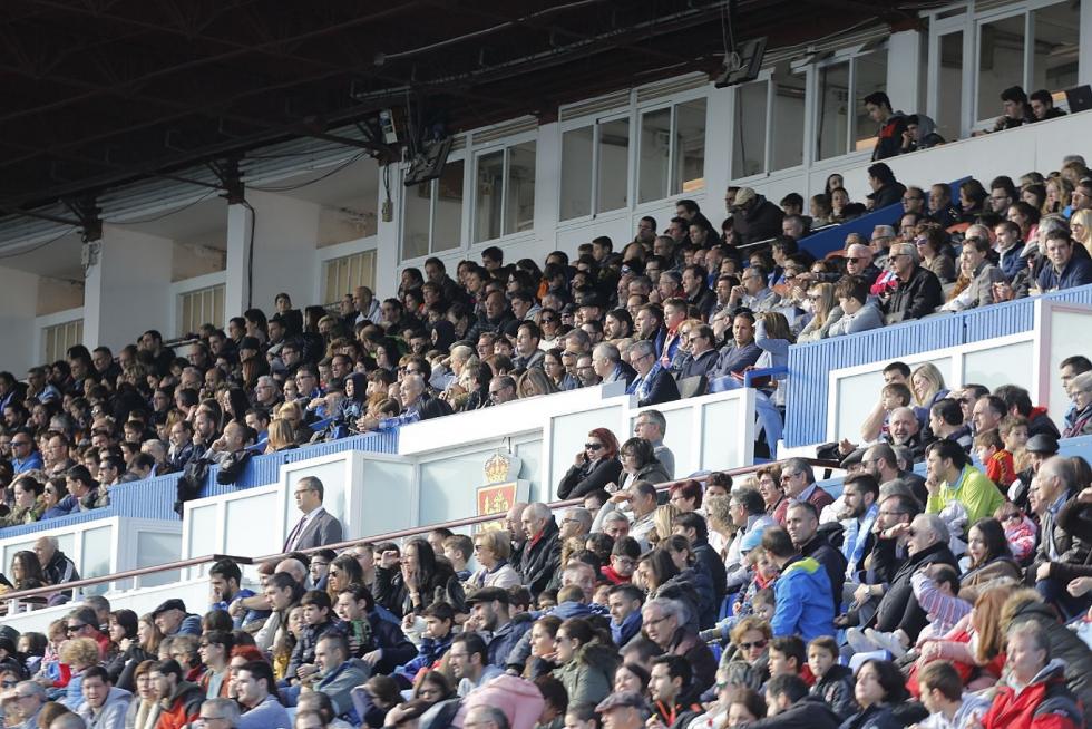 Dieciocho mil corazones latieron con Aspanoa en La Romareda