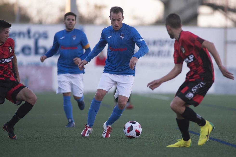 Fútbol. Tercera División- Utebo vs. Tamarite