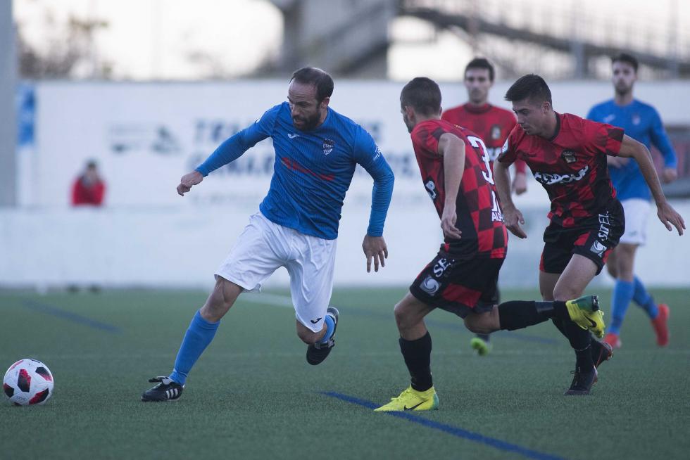 Fútbol. Tercera División- Utebo vs. Tamarite