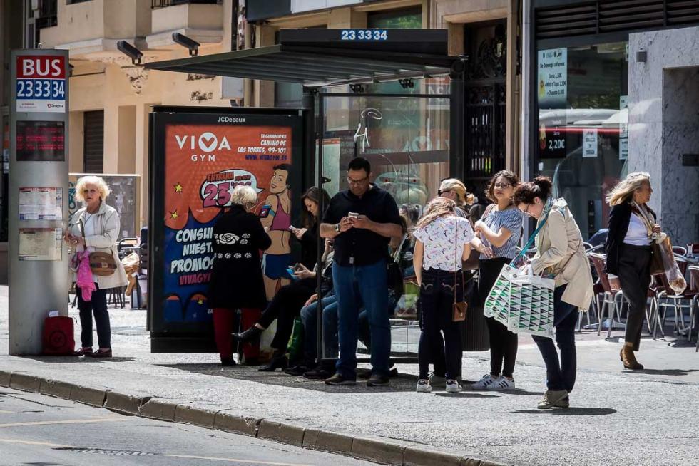 21 de abril. Comienza la huelga del autobús urbano de Zaragoza, con largas esperas pero menos afectados.