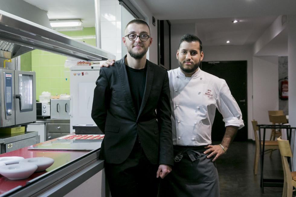 21 de noviembre. El restaurante Cancook, de Zaragoza, gana una estrella Michelín. El oscense Las Torres pierde la suya y las mantienen Lillas Pastia, La Prensa, Tatau Bistró y El Batán.