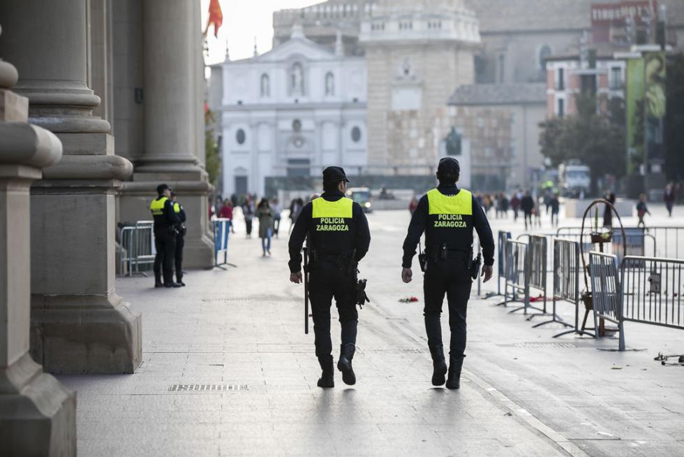 17 de octubre. El gobierno de ZEC desmantela la unidad policial de la UAPO pese al rechazo del resto de grupos