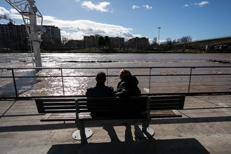 Crecida del Ebro a su paso por Zaragoza