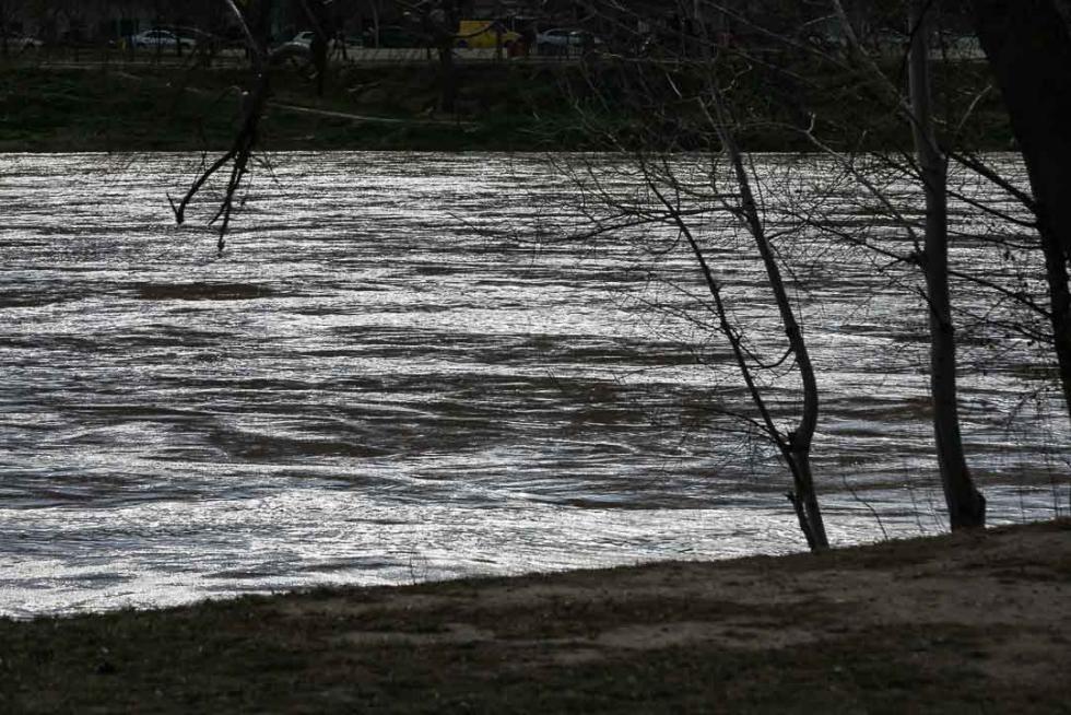 Crecida del Ebro a su paso por Zaragoza