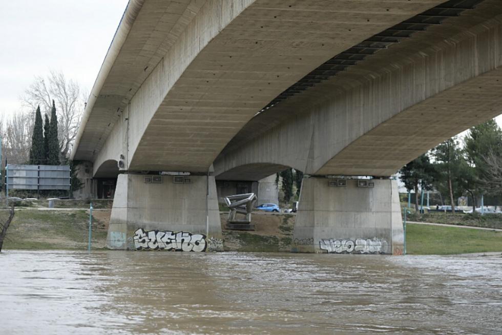 La crecida del Ebro llega a Zaragoza