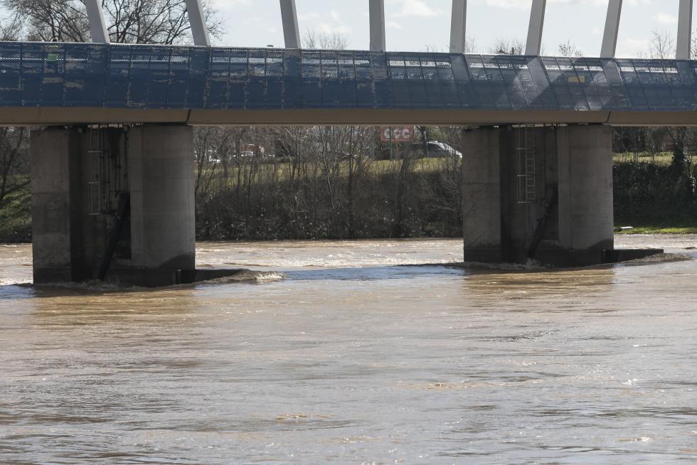 La crecida del Ebro llega a Zaragoza