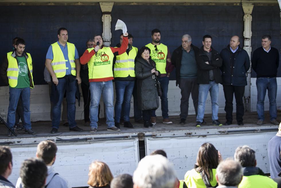 La ribera del Ebro dice basta y exige una limpieza urgente del cauce para minimizar las riadas