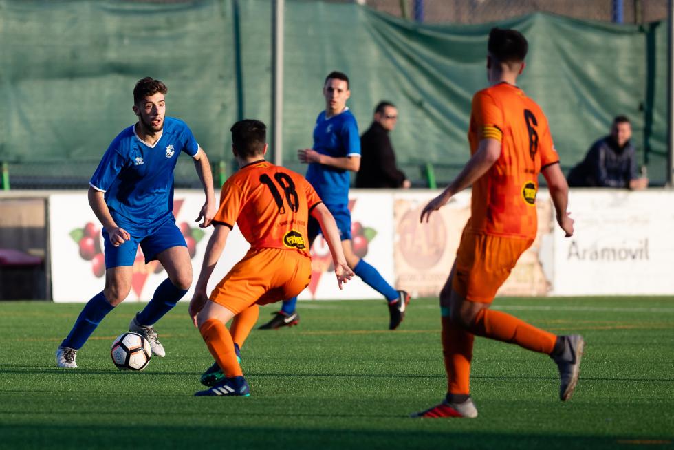 Fútbol. LN Juvenil- Juventud vs. Actur Pablo Iglesias.