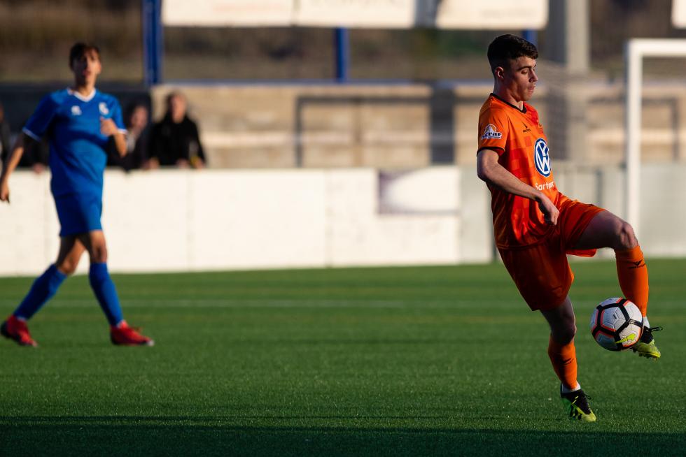 Fútbol. LN Juvenil- Juventud vs. Actur Pablo Iglesias.
