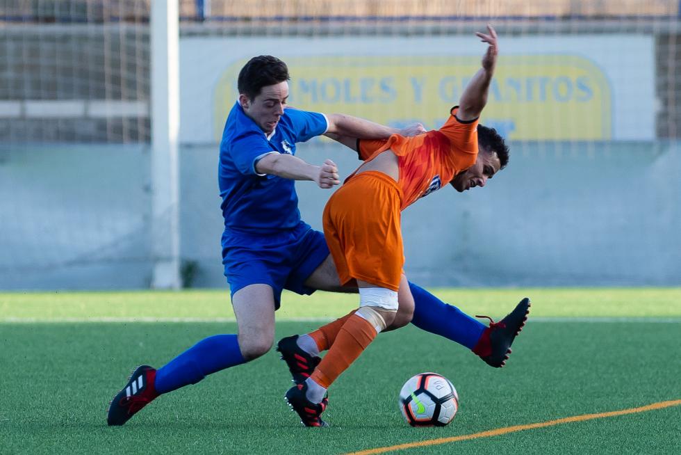 Fútbol. LN Juvenil- Juventud vs. Actur Pablo Iglesias.