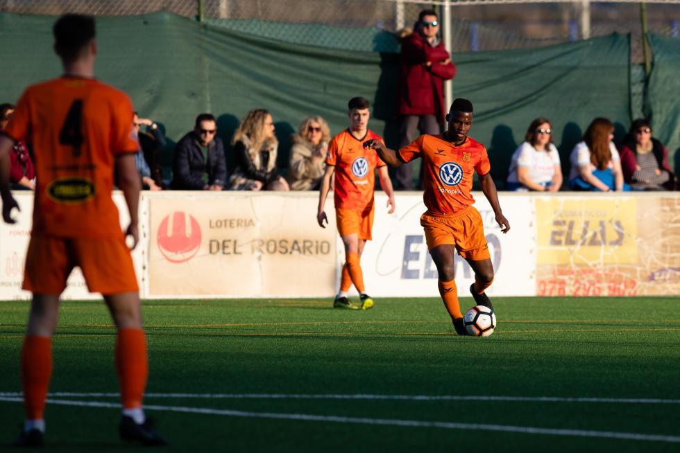 Fútbol. LN Juvenil- Juventud vs. Actur Pablo Iglesias.