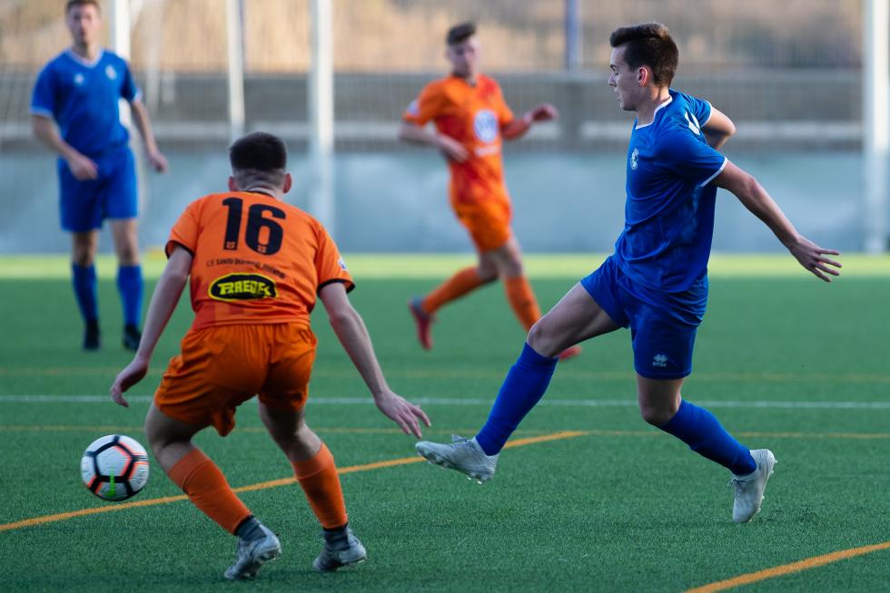 Fútbol. LN Juvenil- Juventud vs. Actur Pablo Iglesias.