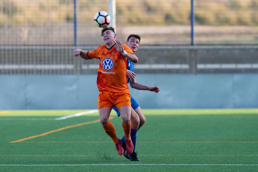 Fútbol. LN Juvenil- Juventud vs. Actur Pablo Iglesias.