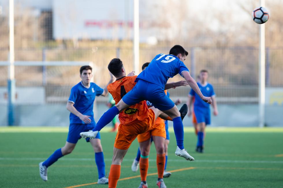 Fútbol. LN Juvenil- Juventud vs. Actur Pablo Iglesias.