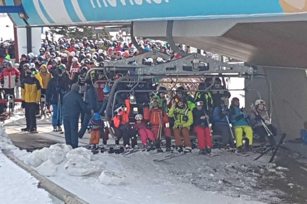 Fin de semana concurrido en la estación de esquí de Formigal.