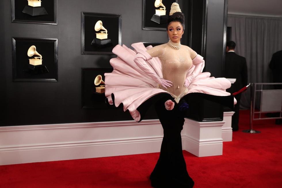 Lady Gaga y el orgullo latino brillan en la descafeinada alfombra roja de los Grammy