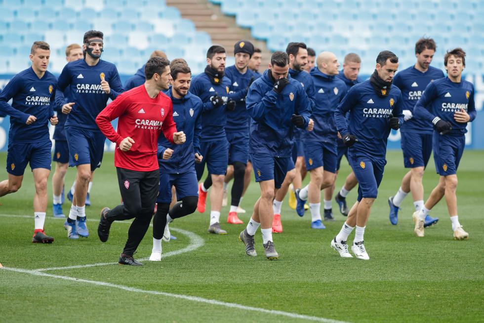 Entrenamiento del Real Zaragoza en La Romareda