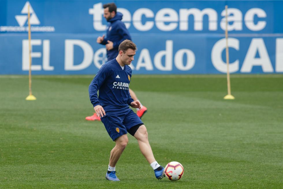 Entrenamiento del Real Zaragoza en La Romareda