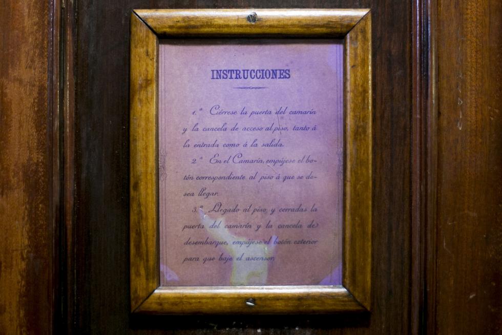 Ascensores antiguos, un viaje al pasado con parada en cada planta