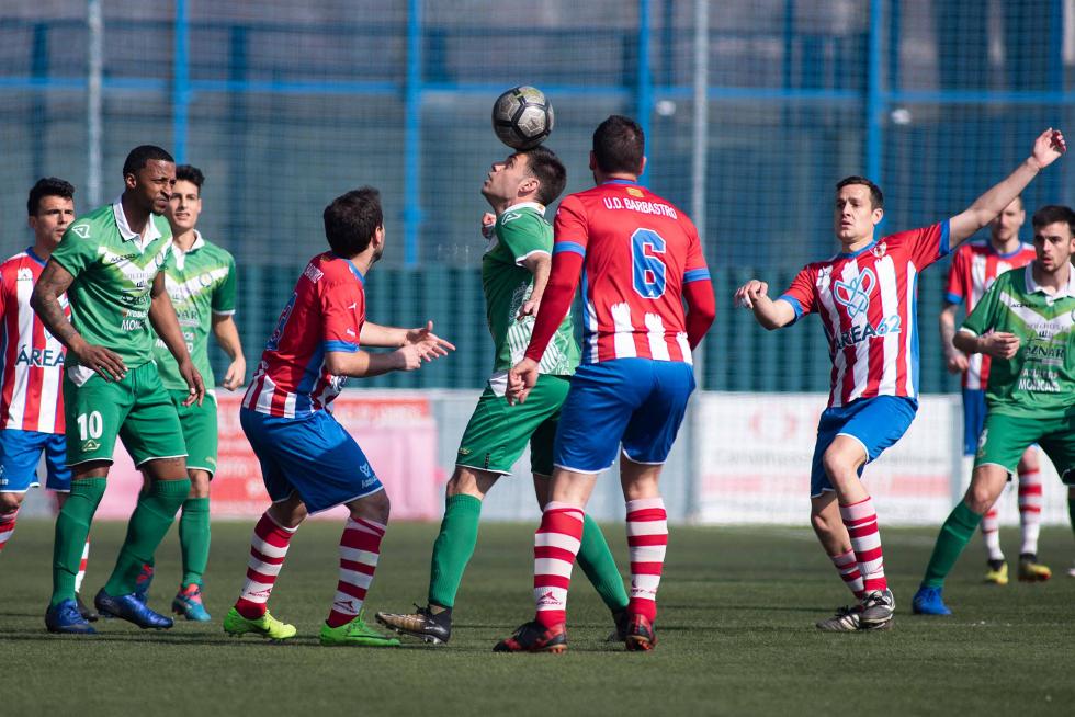 Fútbol. Regional Preferente- Cuarte vs. Barbastro.