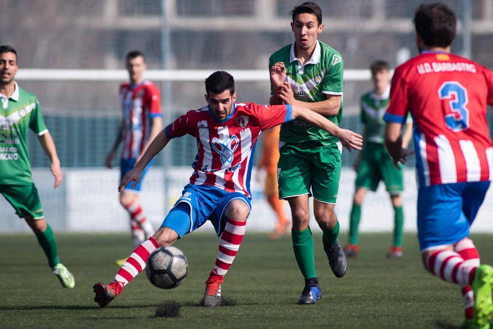 Fútbol. Regional Preferente- Cuarte vs. Barbastro.