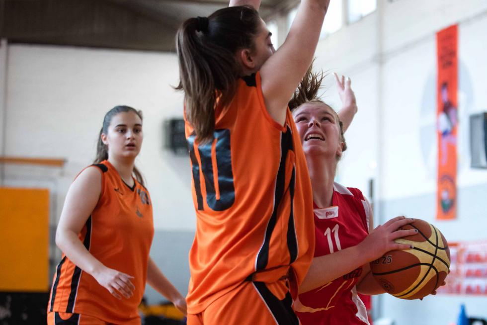 Baloncesto. Junior Femenino- Doctor Azúa vs. Romareda.