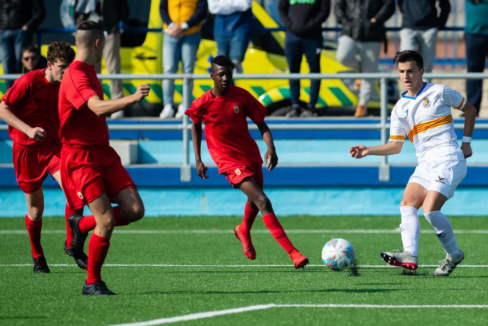 Fútbol. Aragón sub-16 vs. Navarra.
