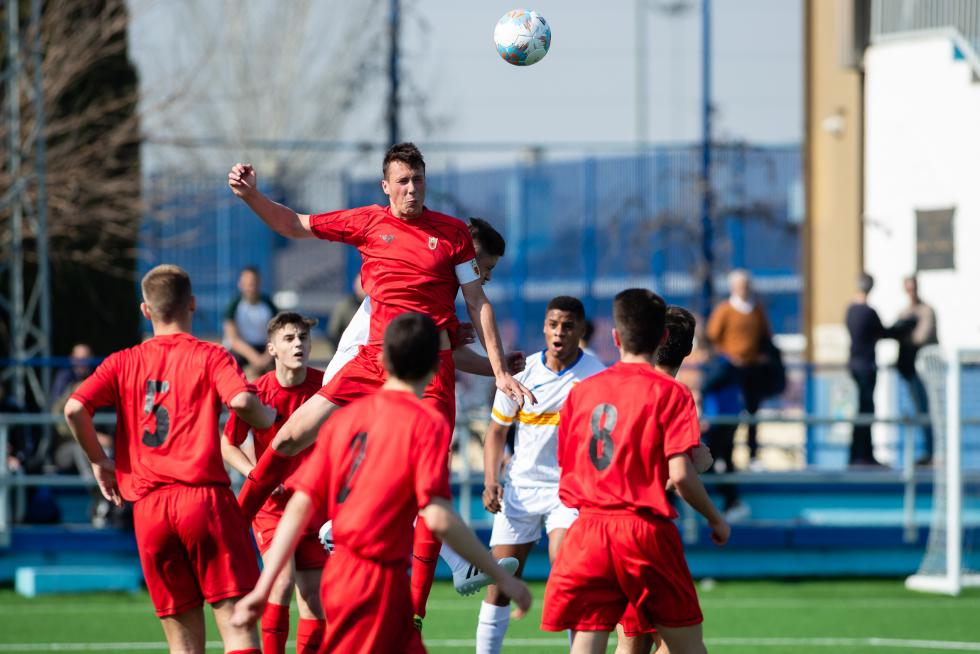 Fútbol. Aragón sub-18 vs. Navarra.