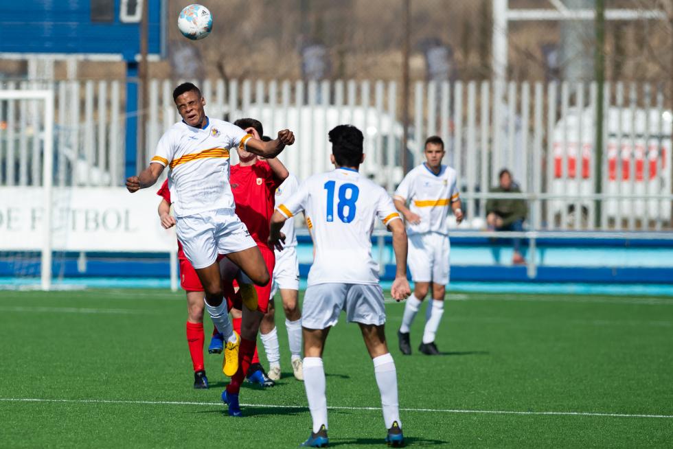 Fútbol. Aragón sub-18 vs. Navarra.